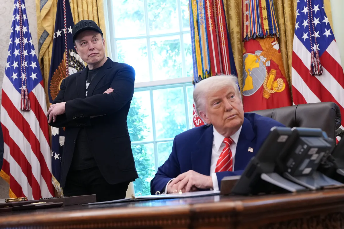 Elon Musk e Donald Trump em guerra pública nas redes sociais